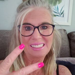 Meet your Posher, Veronica